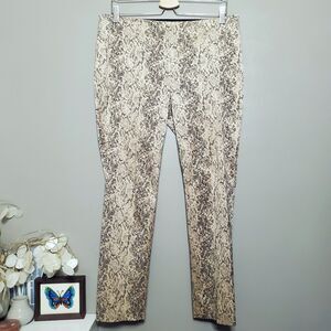 Chico's The Ultimate Fit Dress Pants Size 0/4/Small Gold Black Python Jacquard